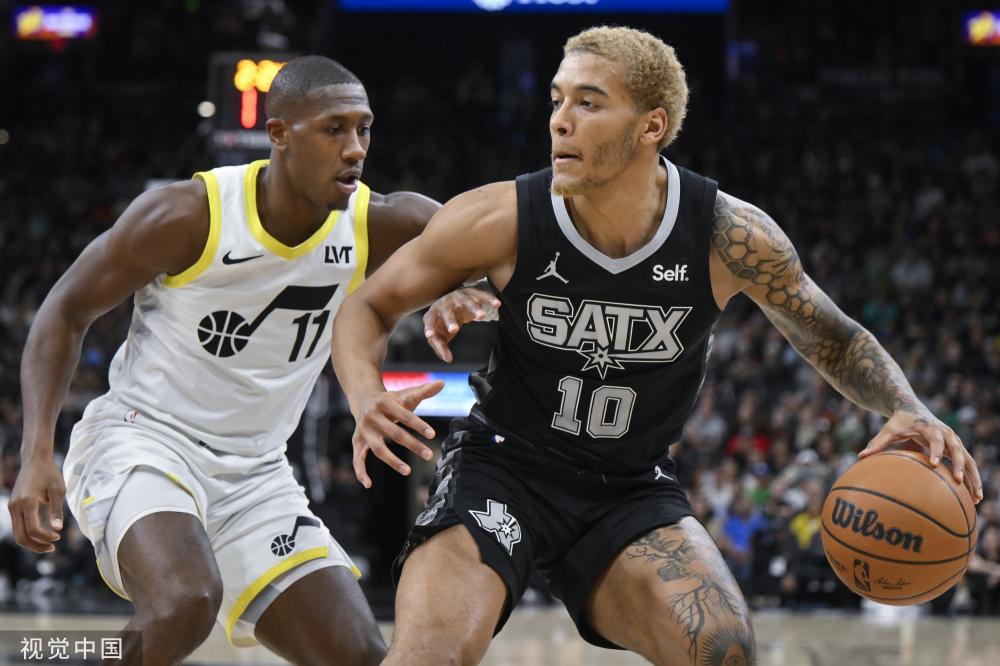 步于中场 步于中场